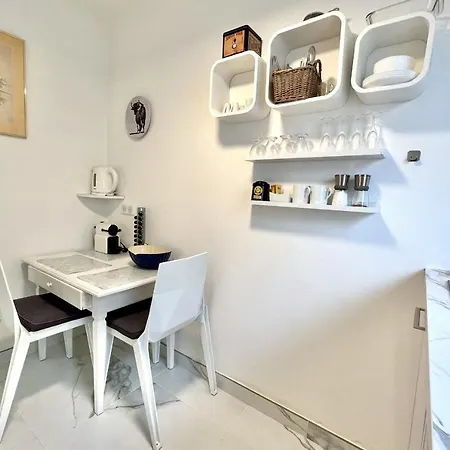 Beautiful T1 With Garden In The Heart Of *