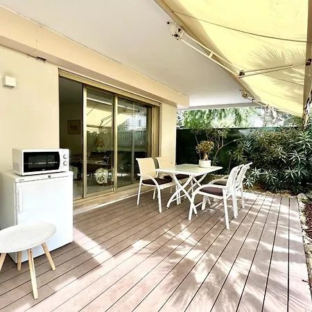 Beautiful T1 With Garden In The Heart Of * كان